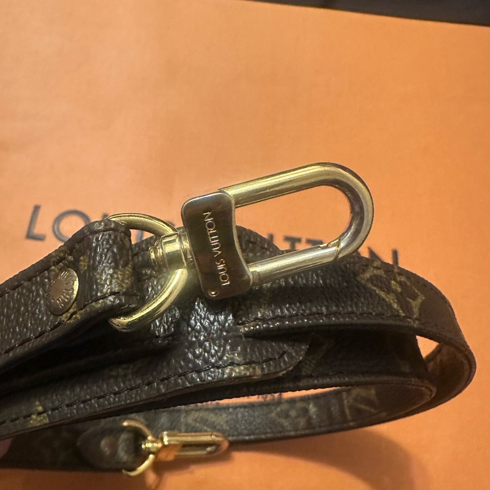 Replacement Bachata Louis Vuitton Brown Leather Strap with Gold Hardware - Picture 2 of 6